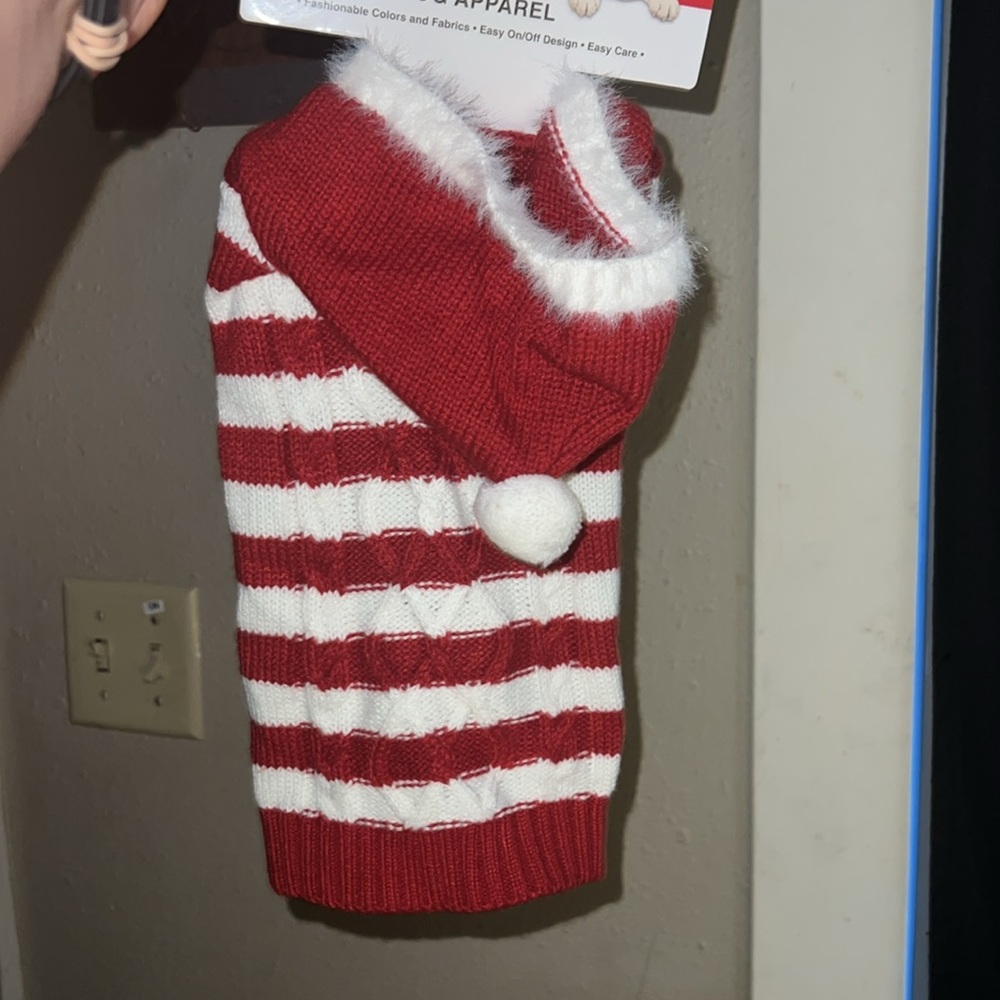 Brand New Friends Forever Red and White Dog Sweater - Sz S - Picture 5 of 5